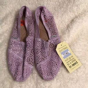 Brand New Women’s TOMS